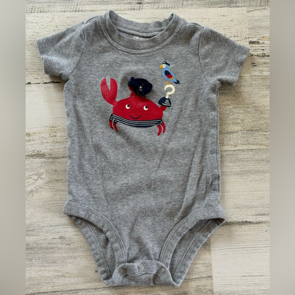 3/$9 - Carter’s Boys Bodysuit Size 9 months